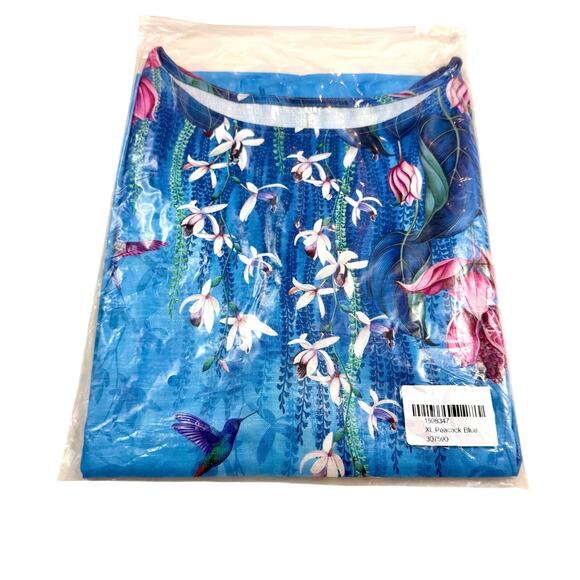 New In Bag Peacock Blue Floral Accent Short Sleeve Pop Over Top Lightweight - Picture 3 of 16